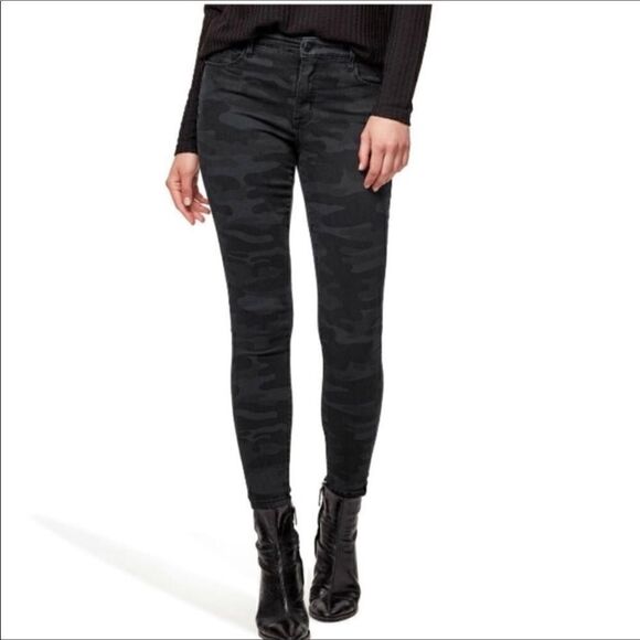 Sanctuary Denim - Social Standard by Sanctuary Black Camo Pants Size 14